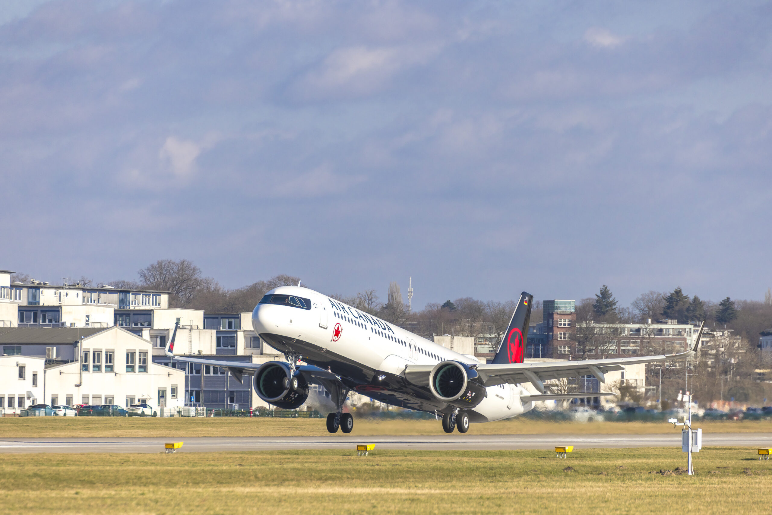 Airbus delivers first A321XLR for Air Canada